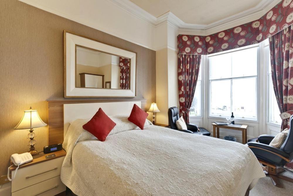 Lauriston&Lawton Court Hotel Llandudno Extérieur photo