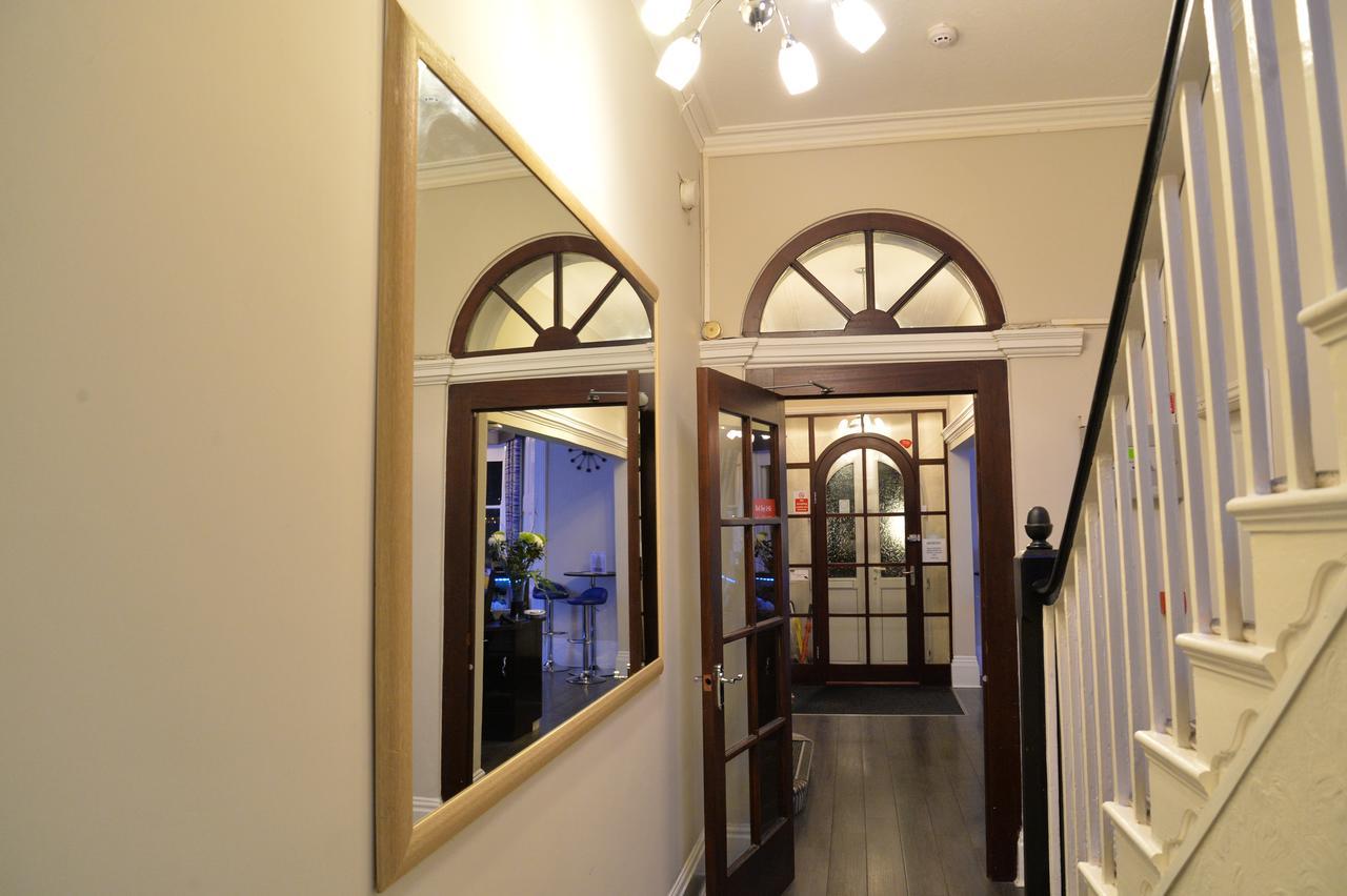 Lauriston&Lawton Court Hotel Llandudno Extérieur photo